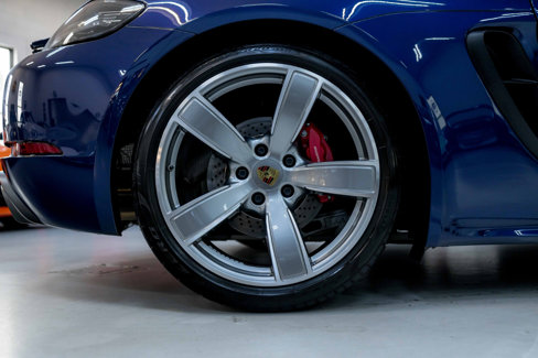 Used 2021 Porsche 718 Cayman GT4 image 33