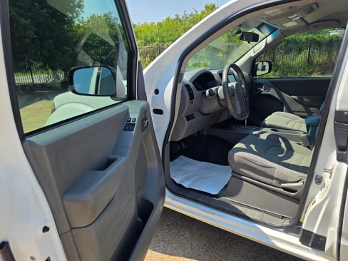 Used 2020 Nissan Frontier S w/ S Utility Package image 17