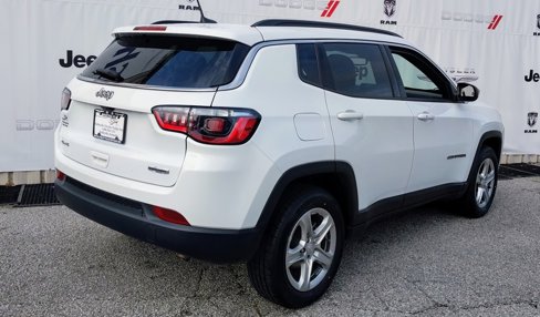 Certified 2024 Jeep Compass Latitude image 10