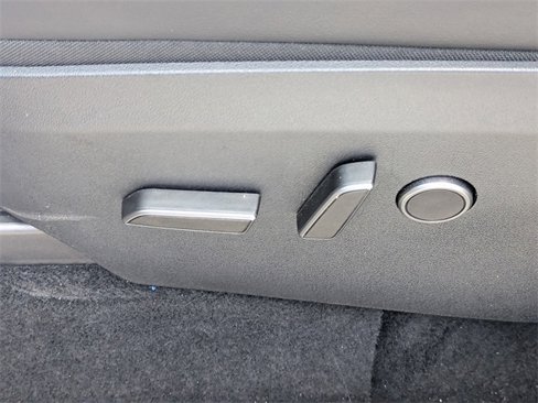 Used 2024 Tesla Model Y Long Range image 22