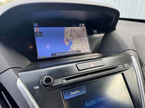Used 2017 Acura MDX SH-AWD w/ Advance Package image 8