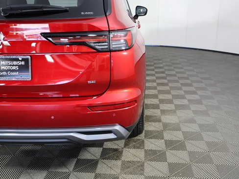 New 2025 Mitsubishi Outlander SE image 19