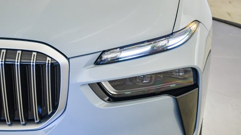 New 2026 BMW ALPINA XB7 image 10