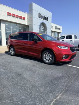 New 2026 Chrysler Pacifica Select image 8