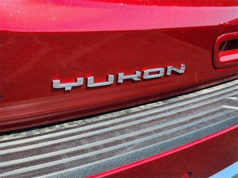 New 2025 GMC Yukon Elevation image 17