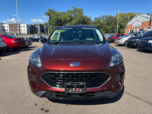 Used 2021 Ford Escape SE w/ SE Sport Appearance Package image 2