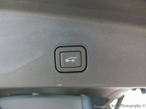 New 2026 Cadillac Vistiq Platinum w/ LPO, Floor Liner Package image 22