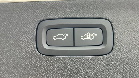 New 2025 Volvo XC90 T8 Plus w/ Protection Package Premier image 37