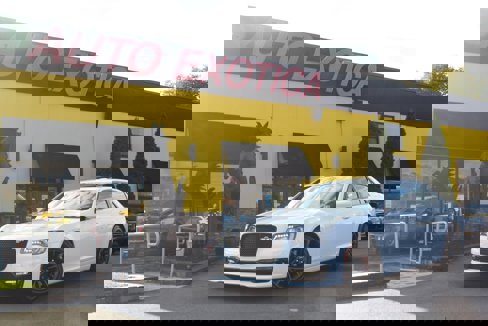 Used 2023 Chrysler 300 C image 1