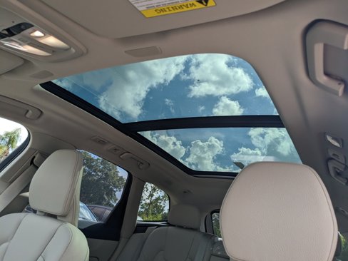 New 2025 Volvo XC60 T8 Plus w/ Protection Package Premier image 22