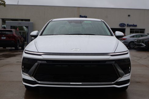 New 2026 Hyundai Sonata SEL image 2