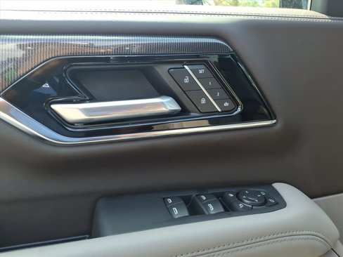 New 2026 GMC Yukon XL Elevation w/ Elevation Premium Package image 9