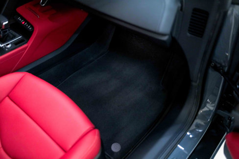 Used 2022 Audi R8 V10 w/ Premium Package image 48
