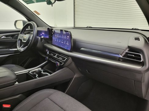 Certified 2025 Chevrolet Traverse LT image 35