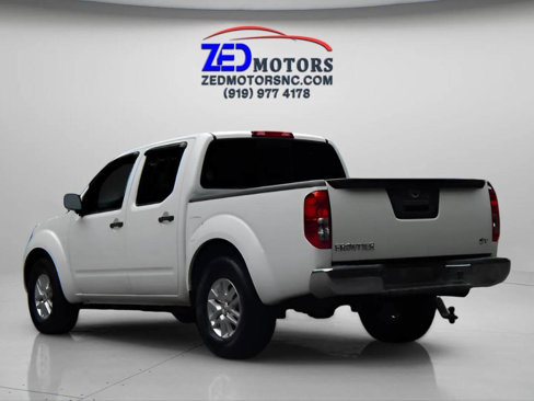 Used 2016 Nissan Frontier SV image 7
