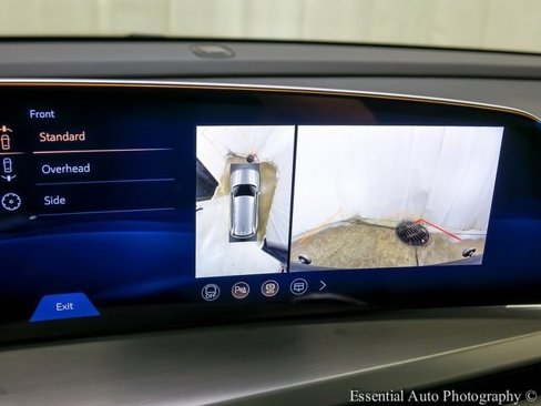 New 2026 Cadillac Vistiq Sport w/ LPO, Floor Liner Package image 19