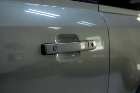 Used 2021 Land Rover Defender 90 First Edition image 26