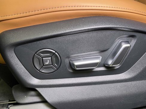 New 2025 Audi RS Q8 performance image 17