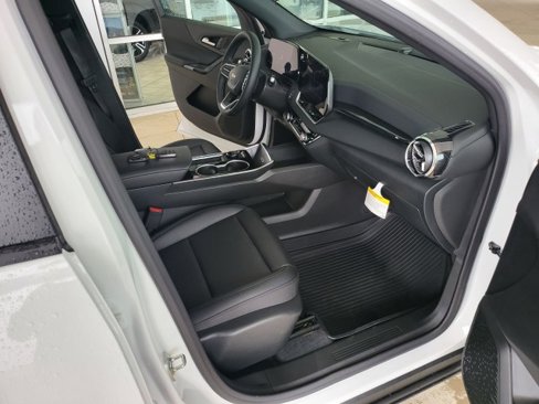 New 2026 Chevrolet Equinox LT w/ Convenience Package II image 23