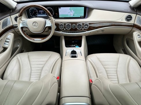 Used 2017 Mercedes-Benz S 550 4MATIC Sedan image 21