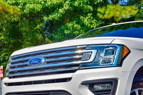Used 2019 Ford Expedition Max XLT image 2
