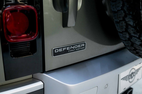 Used 2021 Land Rover Defender 90 First Edition image 27