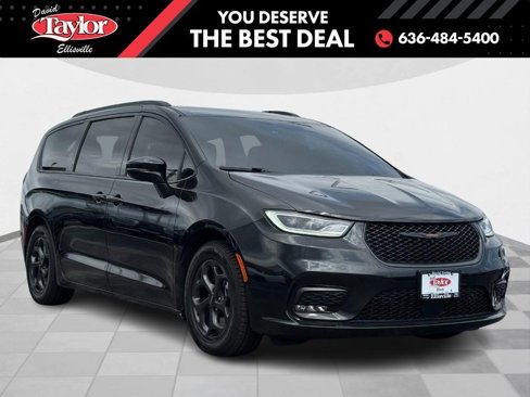 Used 2021 Chrysler Pacifica Limited w/ Premium & Safety Sphere Group image 1