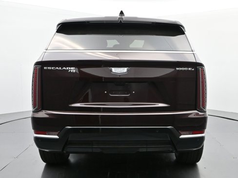 New 2026 Cadillac Escalade IQ Luxury 1 image 4