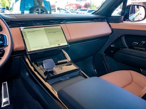 New 2025 Land Rover Range Rover Sport Autobiography image 24
