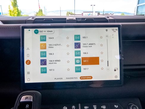 New 2025 Land Rover Defender 110 S image 19