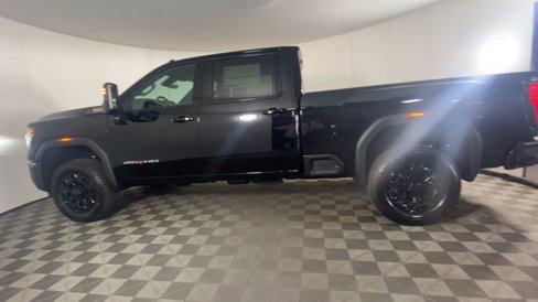 New 2025 GMC Sierra 2500 AT4 w/ AT4 Premium Plus Package image 8