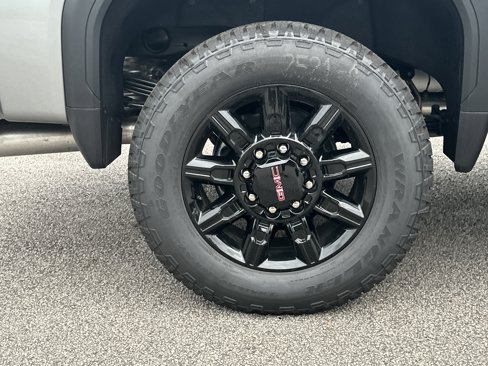 New 2026 GMC Sierra 2500 AT4 w/ AT4 Premium Plus Package image 17