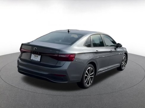 Used 2025 Volkswagen Jetta Sport image 15
