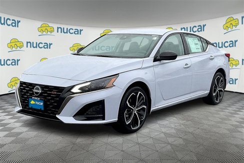 New 2025 Nissan Altima 2.5 SR image 4