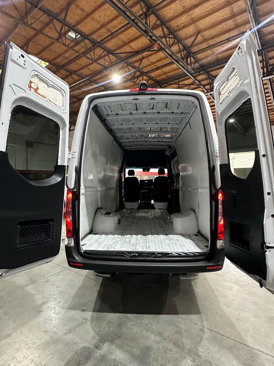 Used 2021 Mercedes-Benz Sprinter 3500 w/ Swivel Seat Package image 10