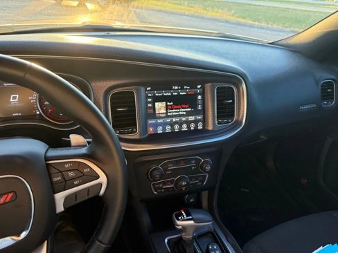 Used 2017 Dodge Charger SXT w/ Rallye Group image 14
