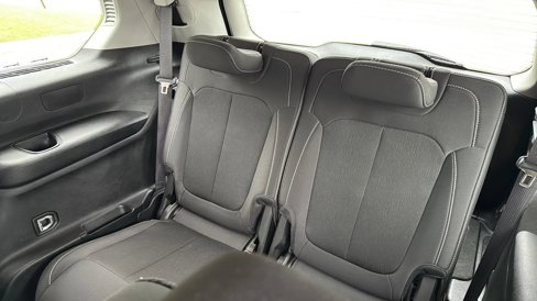 Used 2024 Jeep Grand Cherokee L Laredo image 11