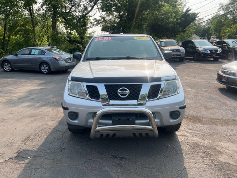 Used 2012 Nissan Frontier SV w/ SV Premium Utility Pkg image 2