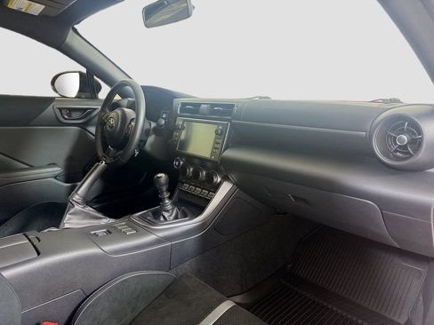 Used 2023 Toyota GR86 Premium image 25