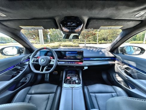 New 2026 BMW M5 w/ M Driver's Package image 25