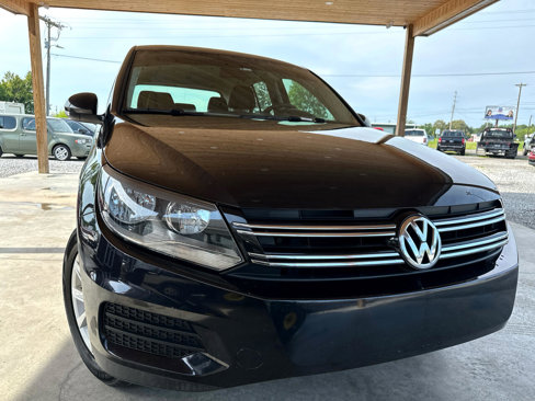 Used 2017 Volkswagen Tiguan S image 24