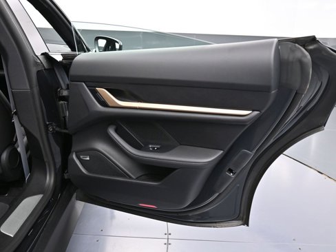 New 2025 Porsche Taycan 4S image 26