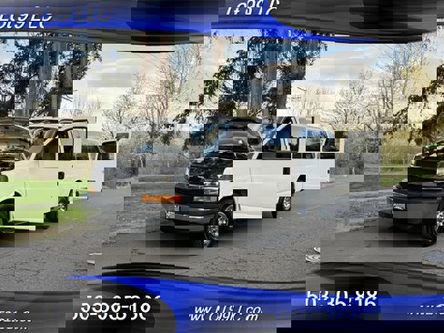 Used 2021 Chevrolet Express 3500 LT w/ LT Preferred Equipment Group image 52