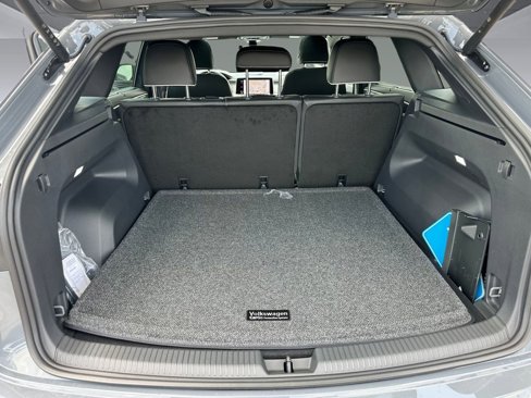 New 2026 Volkswagen Atlas Cross Sport SEL Premium R-Line image 27