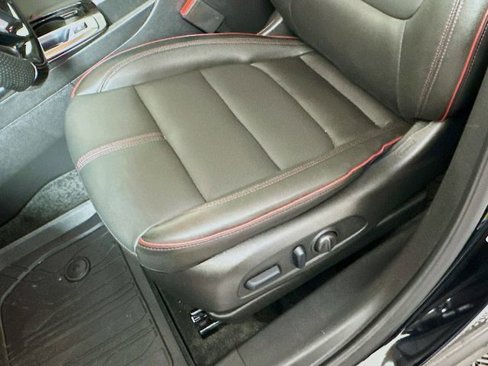 Certified 2025 Chevrolet TrailBlazer RS w/ Convenience Package image 18
