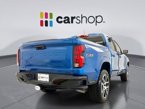 Used 2024 Chevrolet Colorado Z71 w/ Advanced Trailering Package image 5