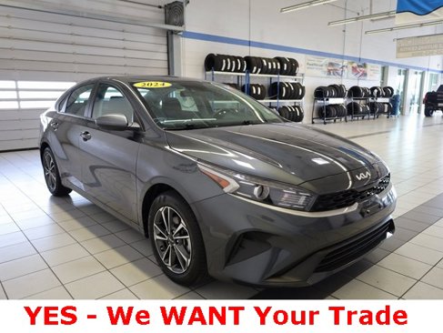 Used 2024 Kia Forte LXS image 17