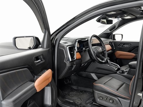 Used 2024 GMC Canyon AT4 w/ AT4 Premium Package image 7