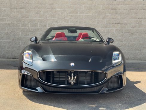 New 2024 Maserati GranCabrio Trofeo image 3