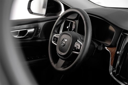 Used 2024 Volvo S60 B5 Plus image 12